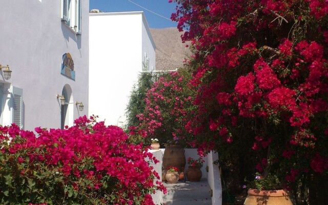 Spiros & Hiroko Hotel - Adults Only