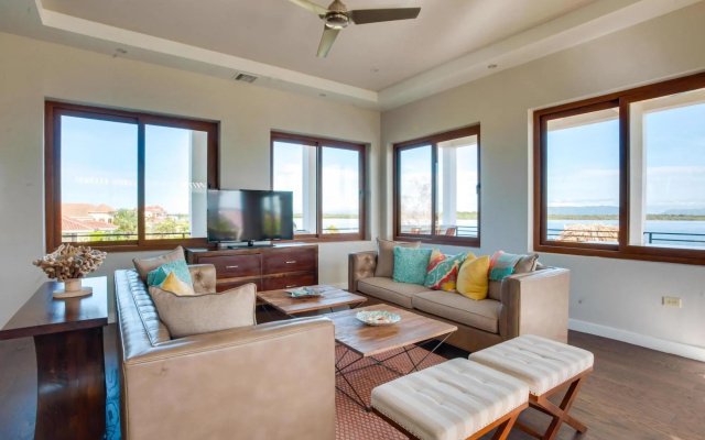 Villa Laguna Gecko in Belize City