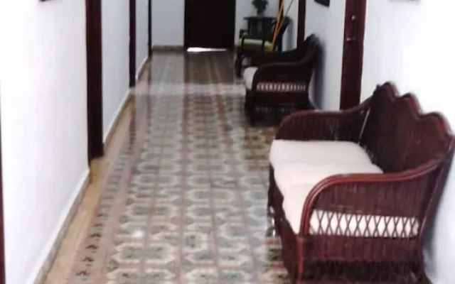 Class Colonial Aparta Hotel