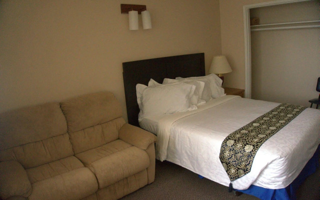 Marine Inn