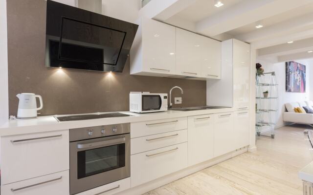 Le Grazie Luxury Apartment by Mmega