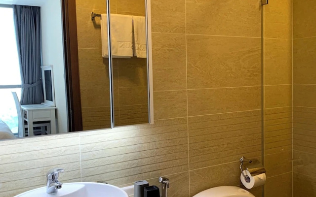DongDong LUX APT - Vinhomes Central Park