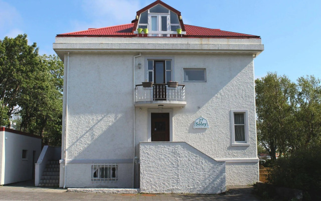 27Soley Apartment Hotel