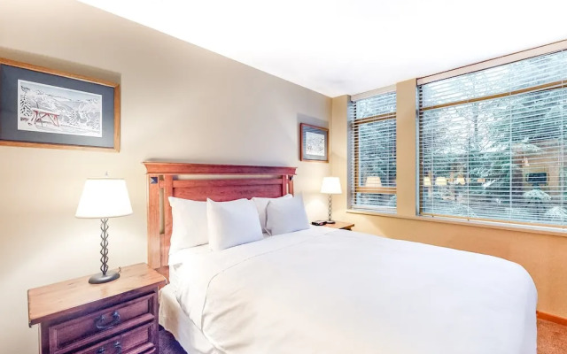 Whistler Cascade Lodge