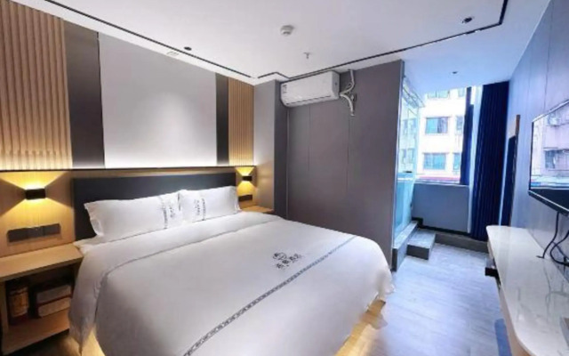 SIA Hotel (Guangzhou Railway Station Sanyuanli Subway Station)
