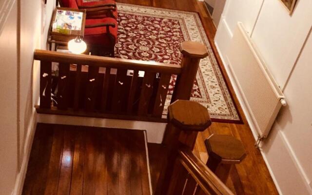 Albatross Inn Bed & Breakfast