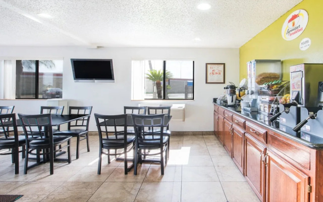 Super 8 Harlingen Tx