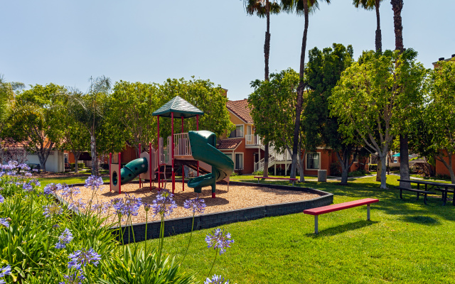 Clementine Hotel & Suites Anaheim