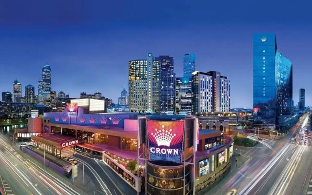 Melbourne CBD-private rooms guests Hse.