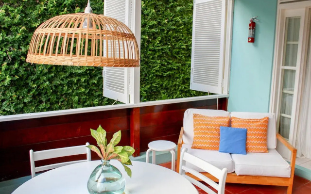 Sugarapple Inn