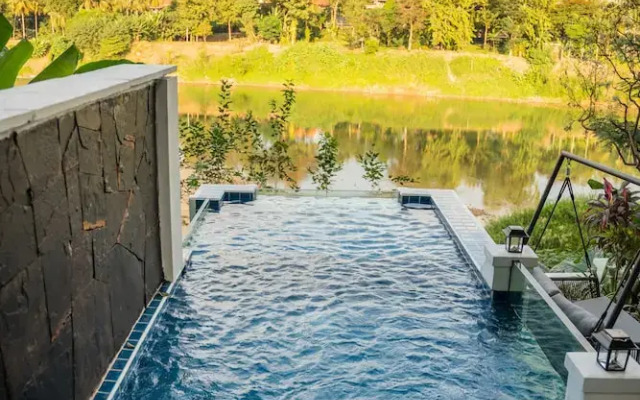 2Bedroom Namkhan Riverview Pool Villa