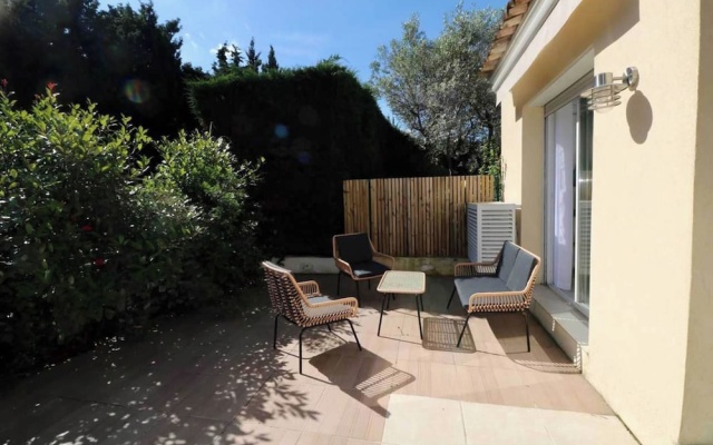 Bright Apartment - AC - 2br-4p - Gassin