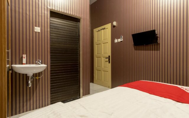 Executive Inn By OYO Rooms