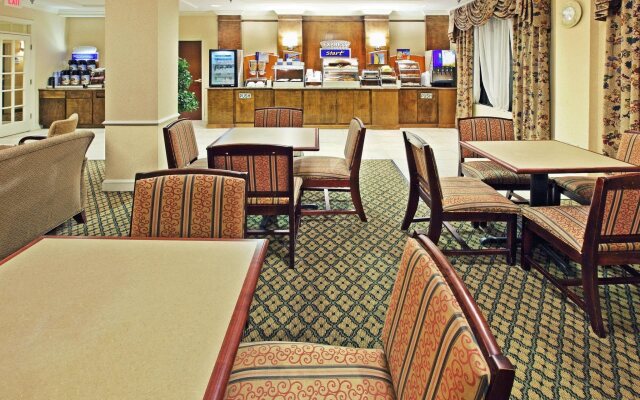 Comfort Inn & Suites Pine Bluff