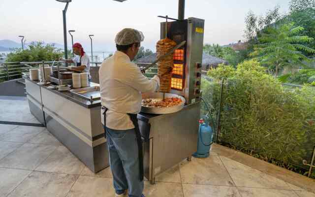 Turunc Premium Hotel