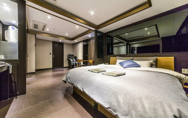 Incheon Seven Hotel