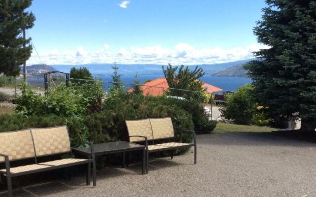 Peachland Lakeview Vacation Suite