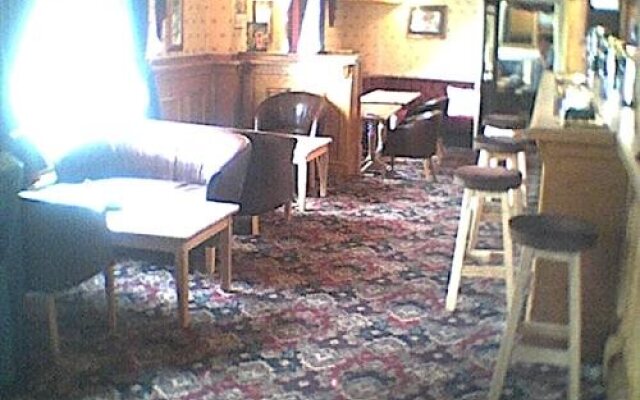 Waverley House