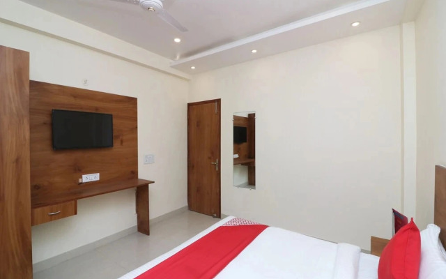 OYO 29181 Delight Deluxe