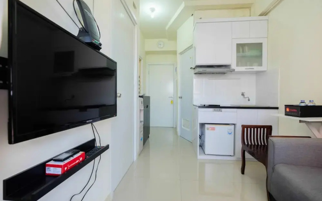 Tranquil 2BR @ Green Pramuka Apartment