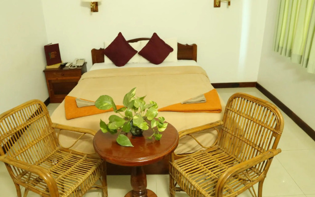 Mom's Guesthouse