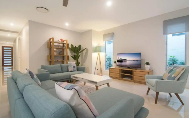 Iluka Beach Villa