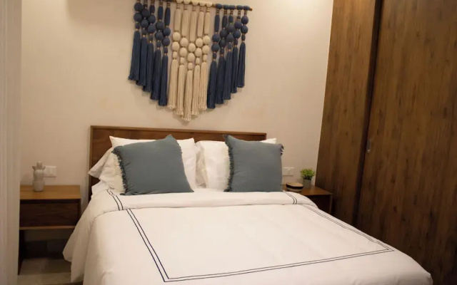 Paravian 704 2BR Condo Playa del Carmen