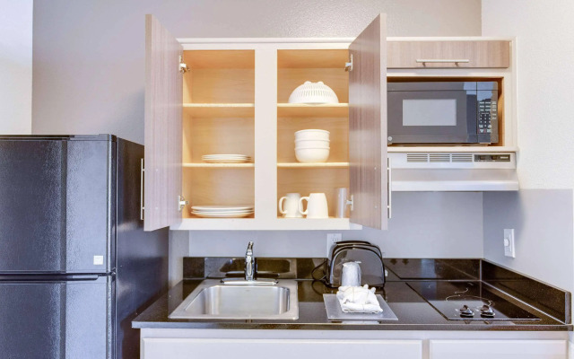 Sonesta Simply Suites Houston W Beltway