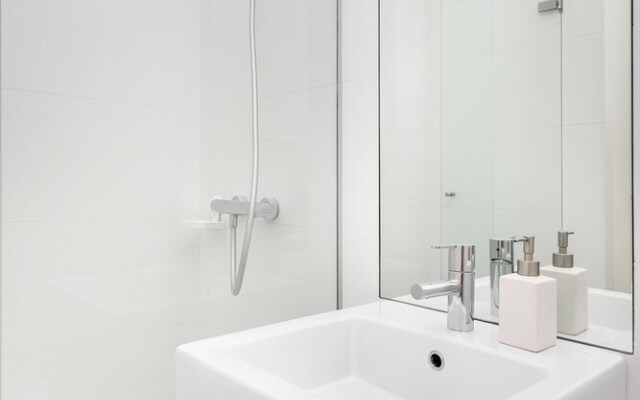 Cedofeita Deluxe Apartment 2F