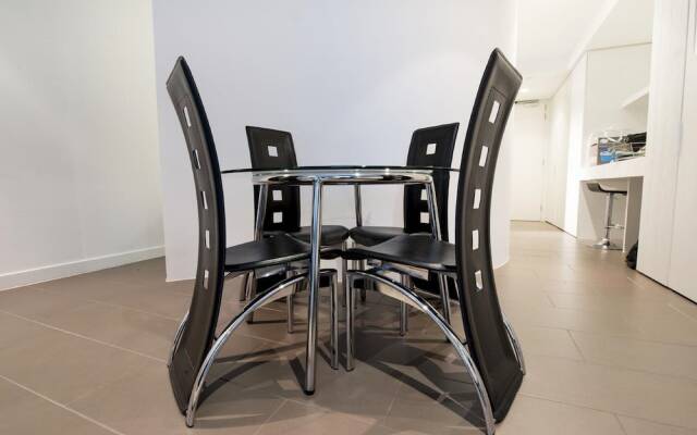Elm Apartment