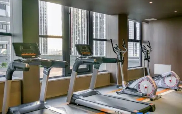 Xingyu Hotel (Dalian Wanda Commercial Street Zhongtian Yunjing)