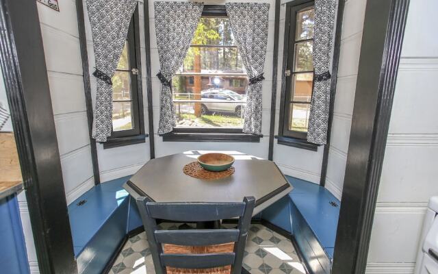 A Sweet Pine Cabin -  3Br/1BA/WiFi/Roku/Netflix