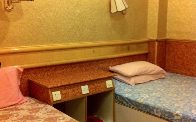 Kowloon New Hostel