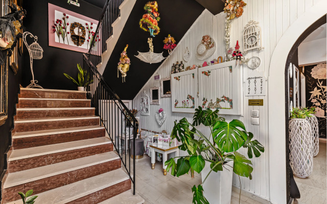 V.A. Boutique Apartments and Suites