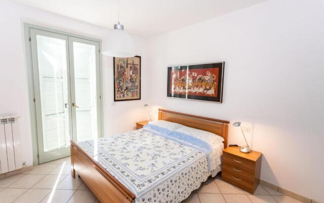 Appartamento con terrazza sul mare