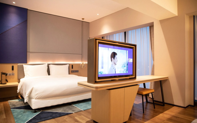 Holiday Inn Express Shenzhen Longhua by IHG
