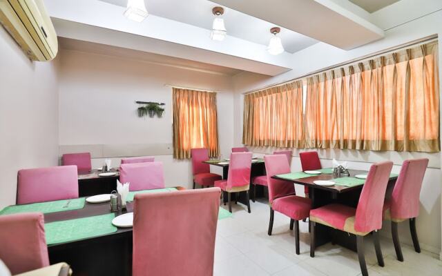 Oyo 2156 Near Infocity