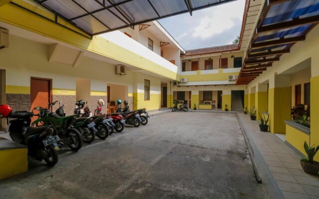 Grand Kota Hotel