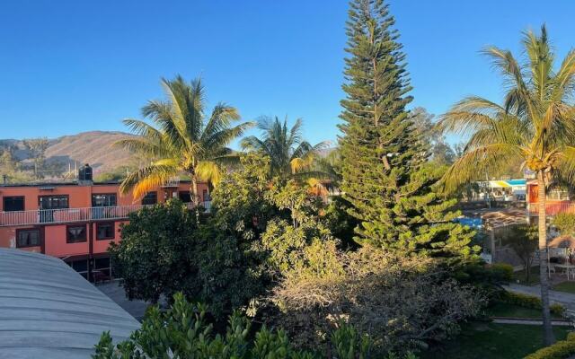 Hotel Cuatro Caminos