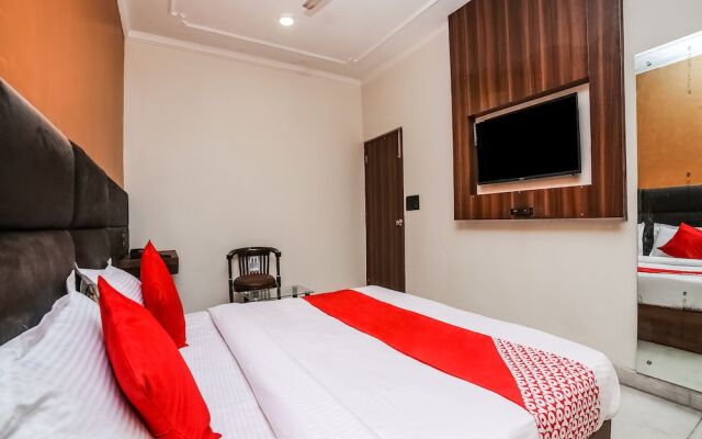 Hotel Royal Town By OYO Rooms