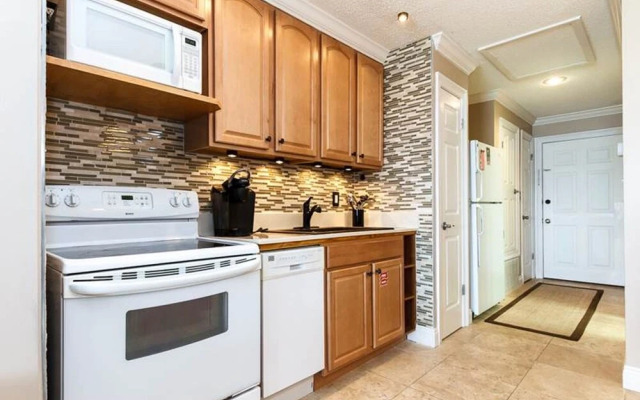 Sunset Harbor Palms 1-0311