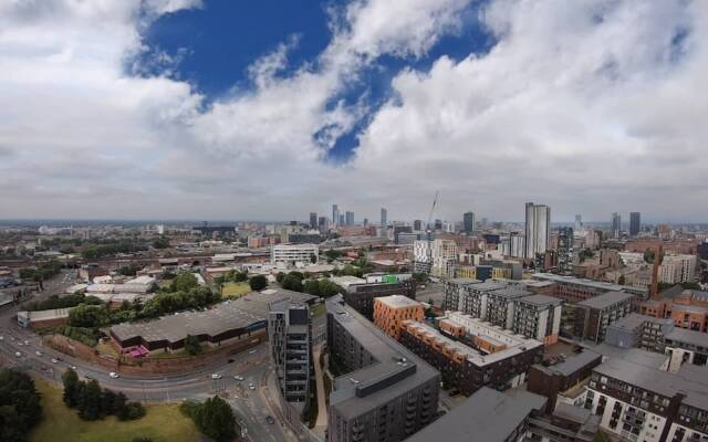 Luxury Apartment Near Piccadilly Station