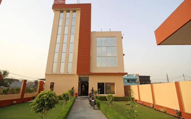 Hotel City Rooms Greater Noida by OYO Rooms