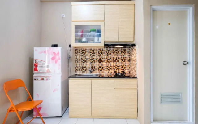 Simple 2BR Pancoran Riverside Apartment