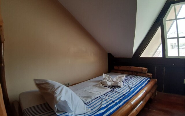 OYO 650 Bahay Ni Ate Bed And Breakfast