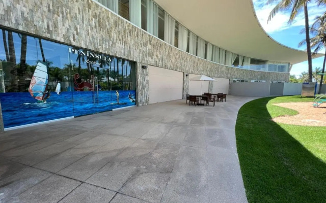 NV 4L Peninsula Beach Front and ocean view