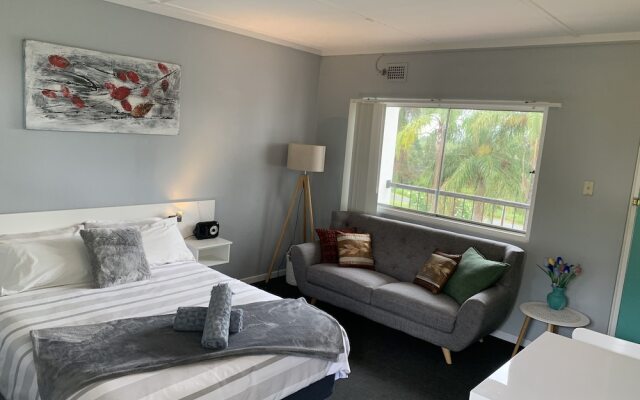 Plantation Retro Motel Tyndale