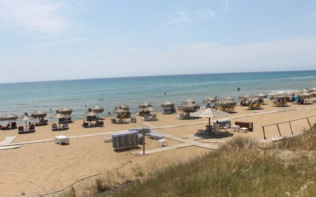 Pink House Socrates Corfu Beachside Apartments