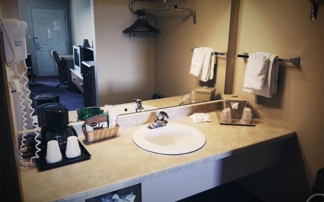 American Eagle Inn & Suites