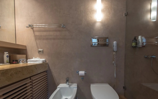 Hera iconic Mykonian Villa